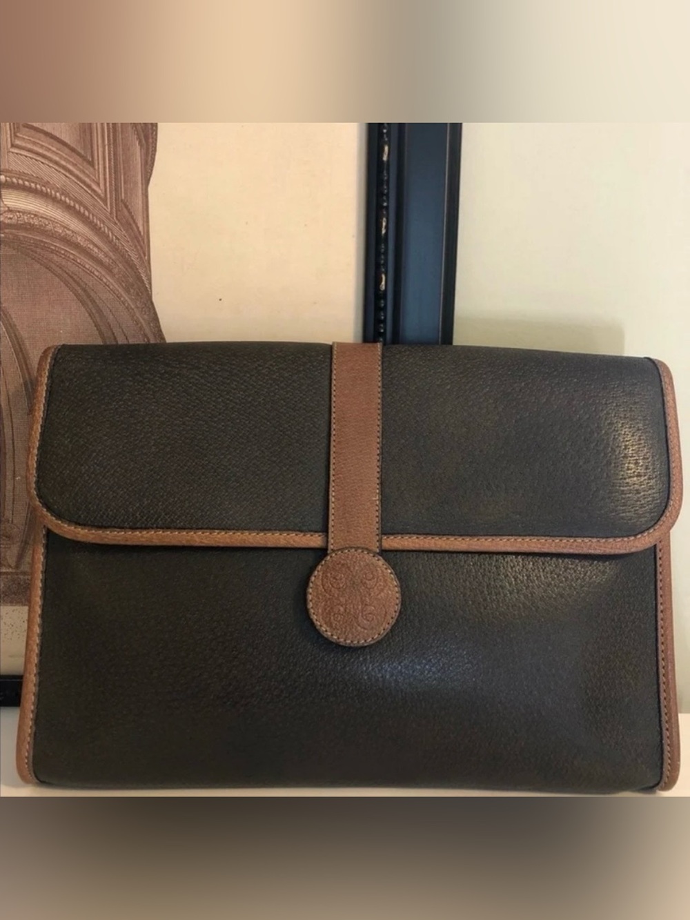 EUC - Vintage italian leather clutch